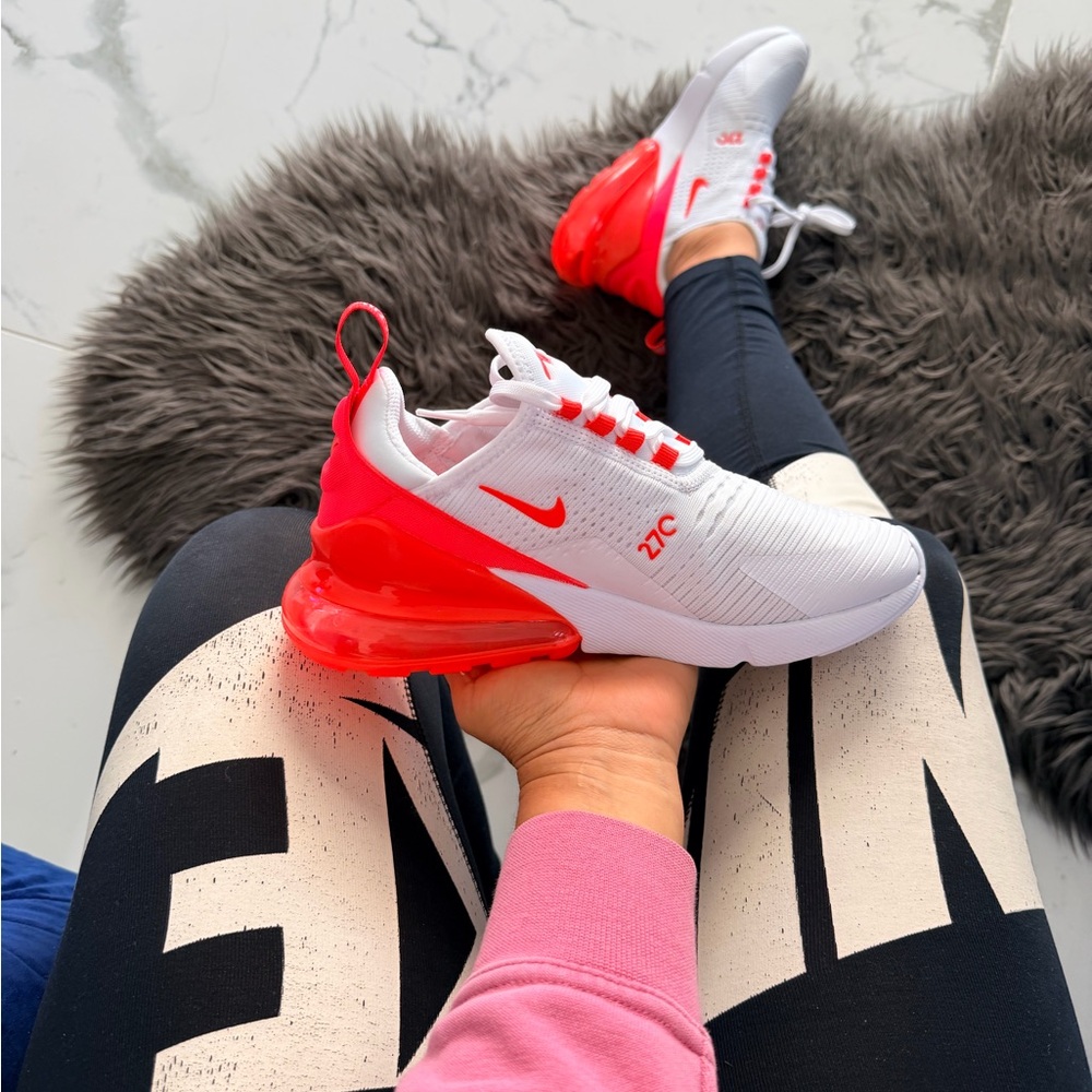 Nike Air Max 270 - Picture 3 of 10